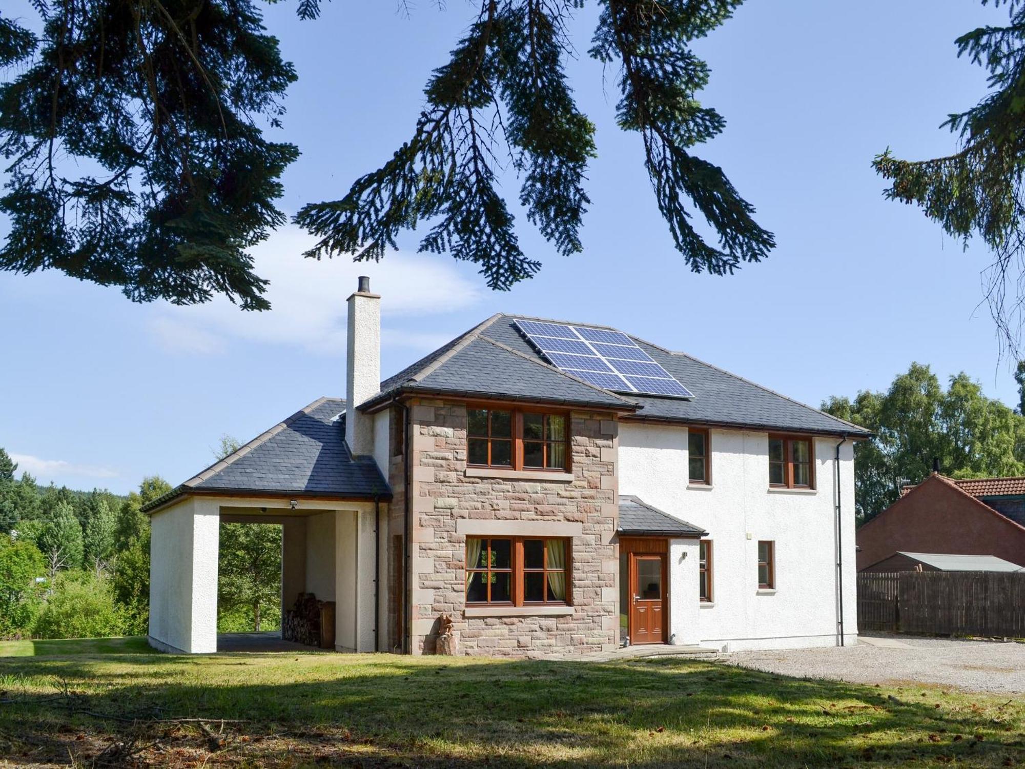 Battanropie Lodge Carrbridge Exterior photo